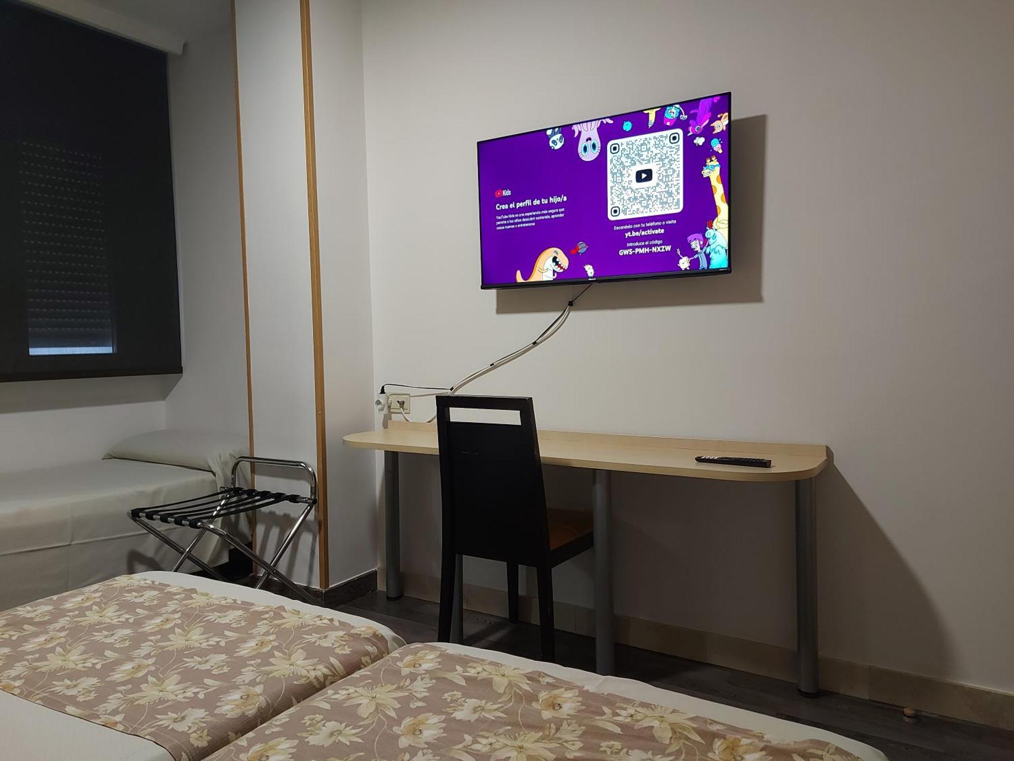 Hotel Universal Гранада Экстерьер фото